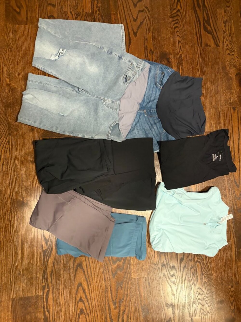 Maternity Bundle 8 Pieces Size M Jeans Shorts 4 Leggings Tops Sonoma G4Free